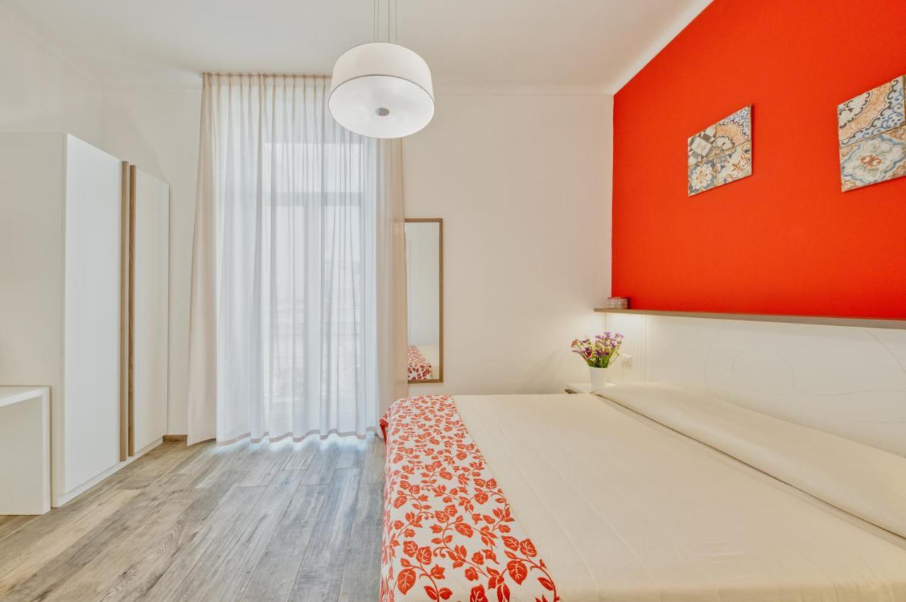 Ilice B&B Lecce Bagian luar foto