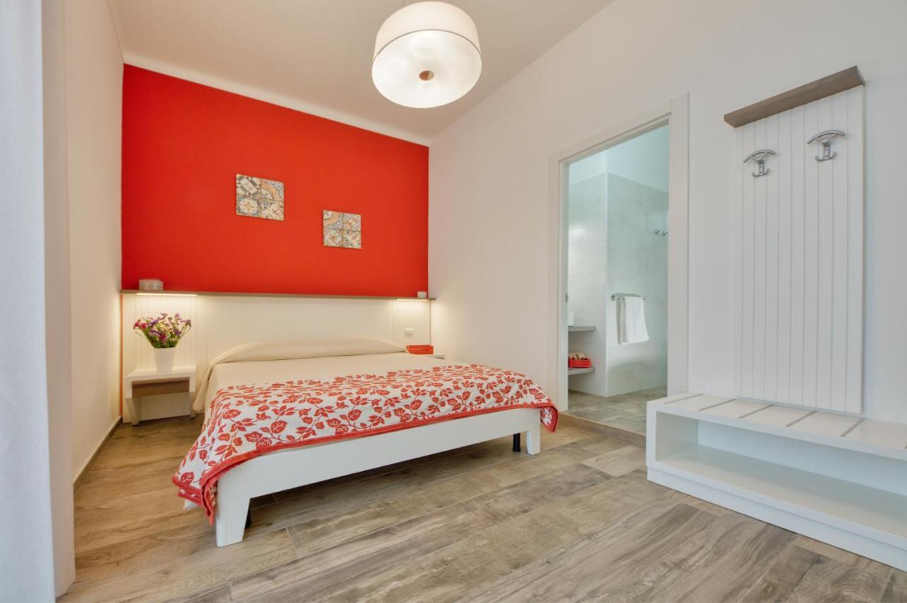 Ilice B&B Lecce Bagian luar foto